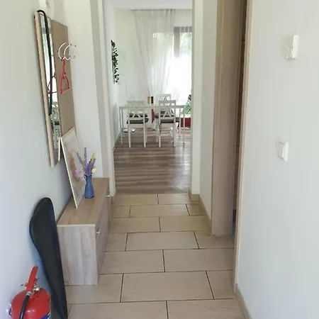 3 - Gourmetzimmer דירה בסטנסי